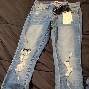 Cello size 5 distressed jeans